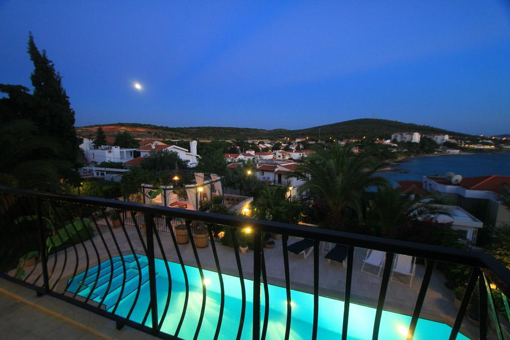 Limonlu Ev Ardic Hotel Alacati Exterior photo
